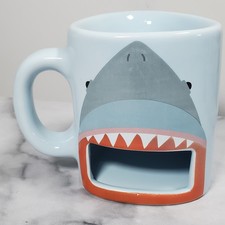 Shark Mug With With Biscuit