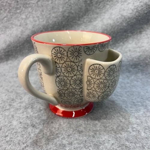 Floral medallion cream red - medallion,