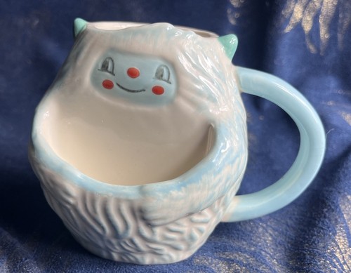 Pale blue yeti abominable - pale,
